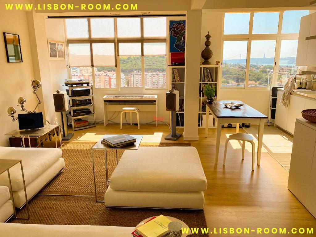 Lisbon Room(s) For Rent - Porto Salvo