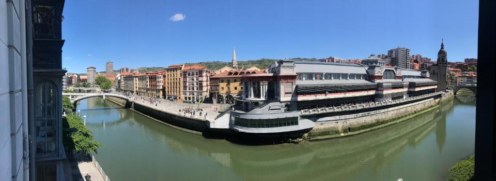 Old Town & River (Casco Viejo Bilbao) Ebi01138 - Bilbao