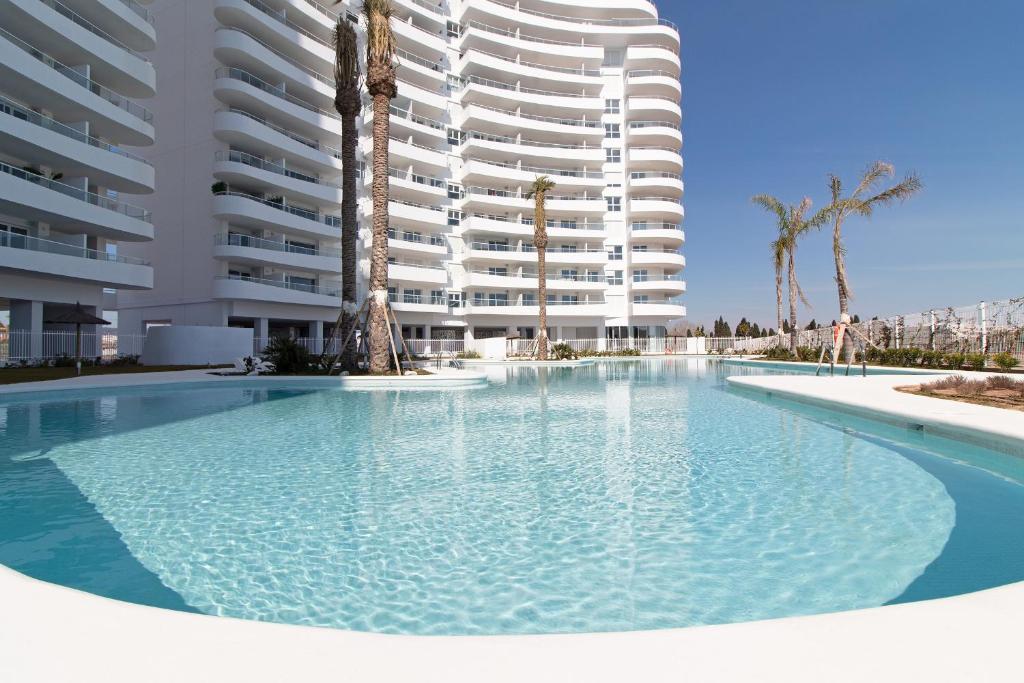 Global Properties, Apartamento Con Terraza, Vistas Al Mar Y A La Piscina - Canet d'En Berenguer