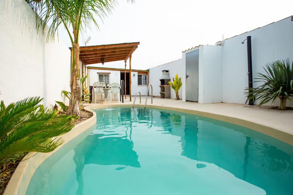 Villa casa blanca luxury spa con piscina privada y jacuzzi privado - San Fernando, España
