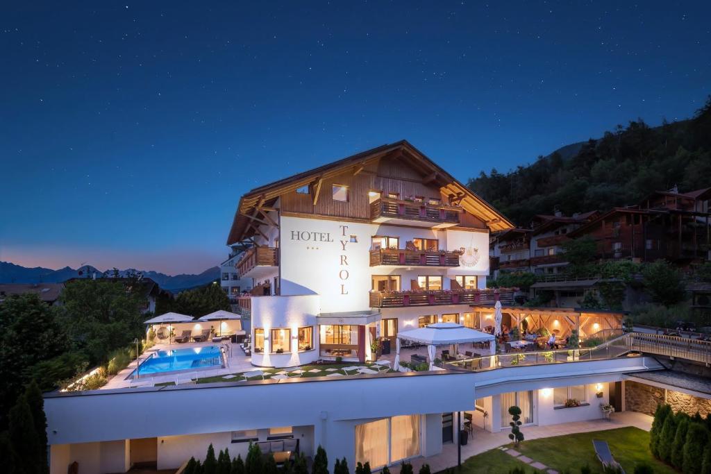 Hotel Tyrol - Lüsen