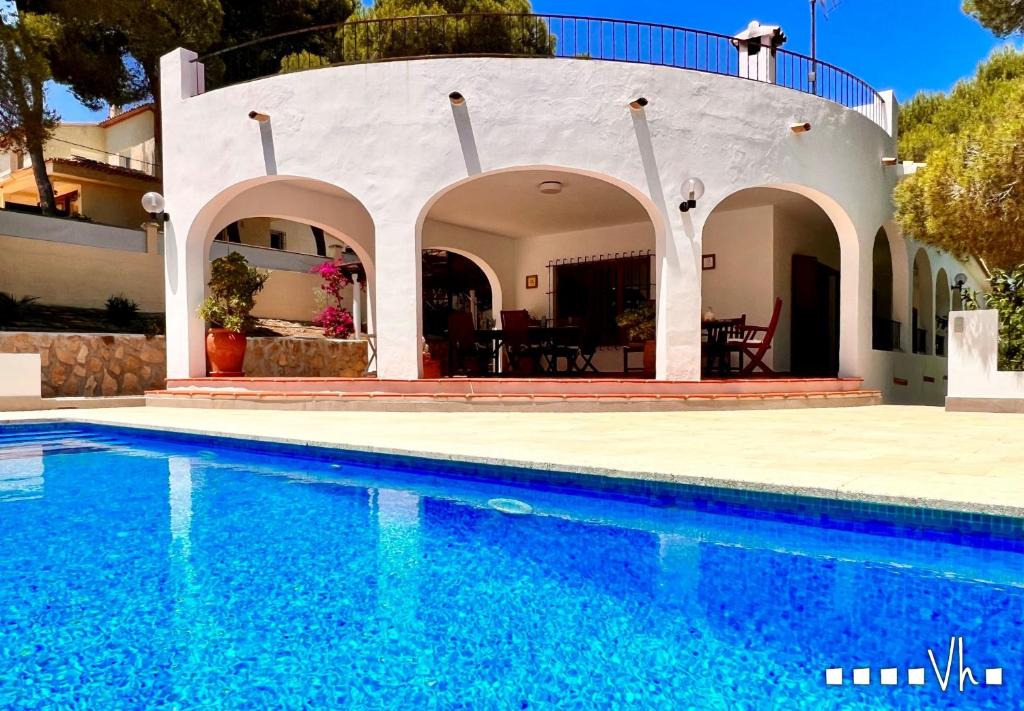 Villa With 4 Bedrooms At 800 M From The Beach - Benitachell
