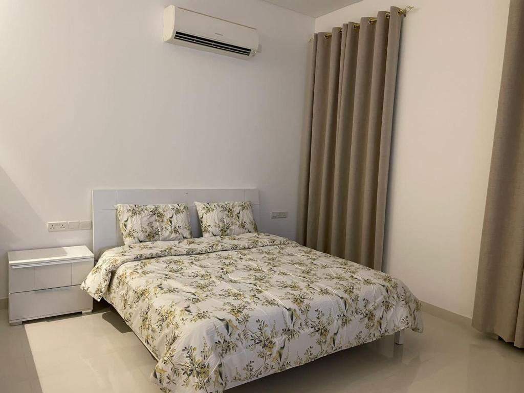 Hawana Studio Apartment, Please Message Us First, When You Are Confirmed Booking - Oman