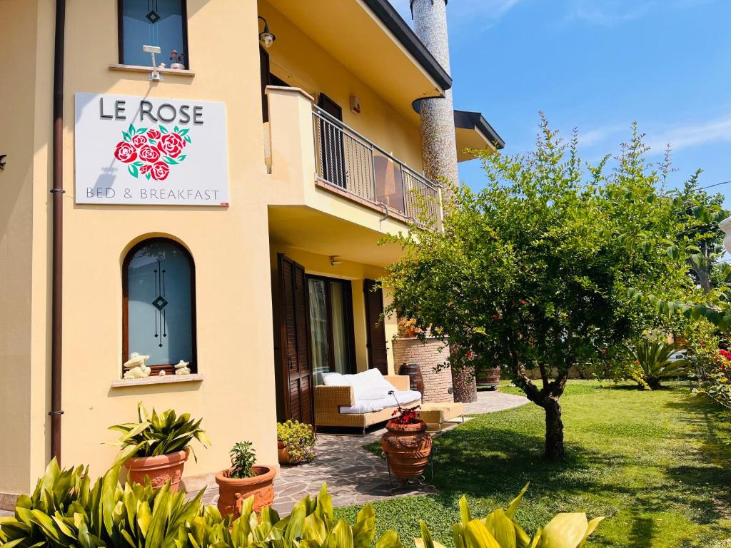 Le Rose Villa B & B - 5 Minuti Dal Mare E Misano World Circuit - Provincia di Rimini
