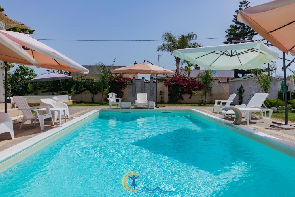 Resort Leonardo - Pool and Restaurant - Torre dell'Orso