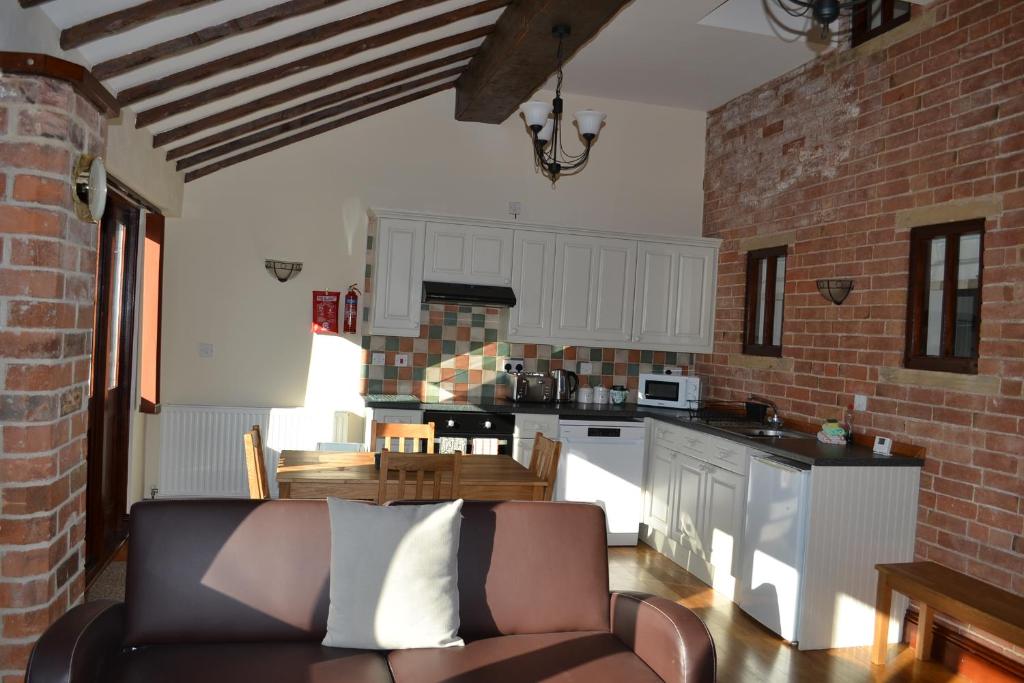 Lodge Barns - Leicestershire