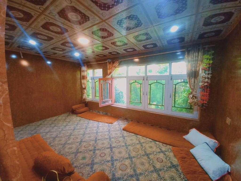 Masherbrum House - Pakistan