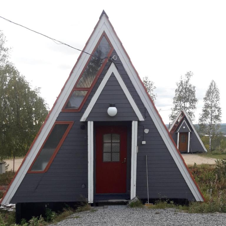 Karemajat Special Cottage - Övertorneå