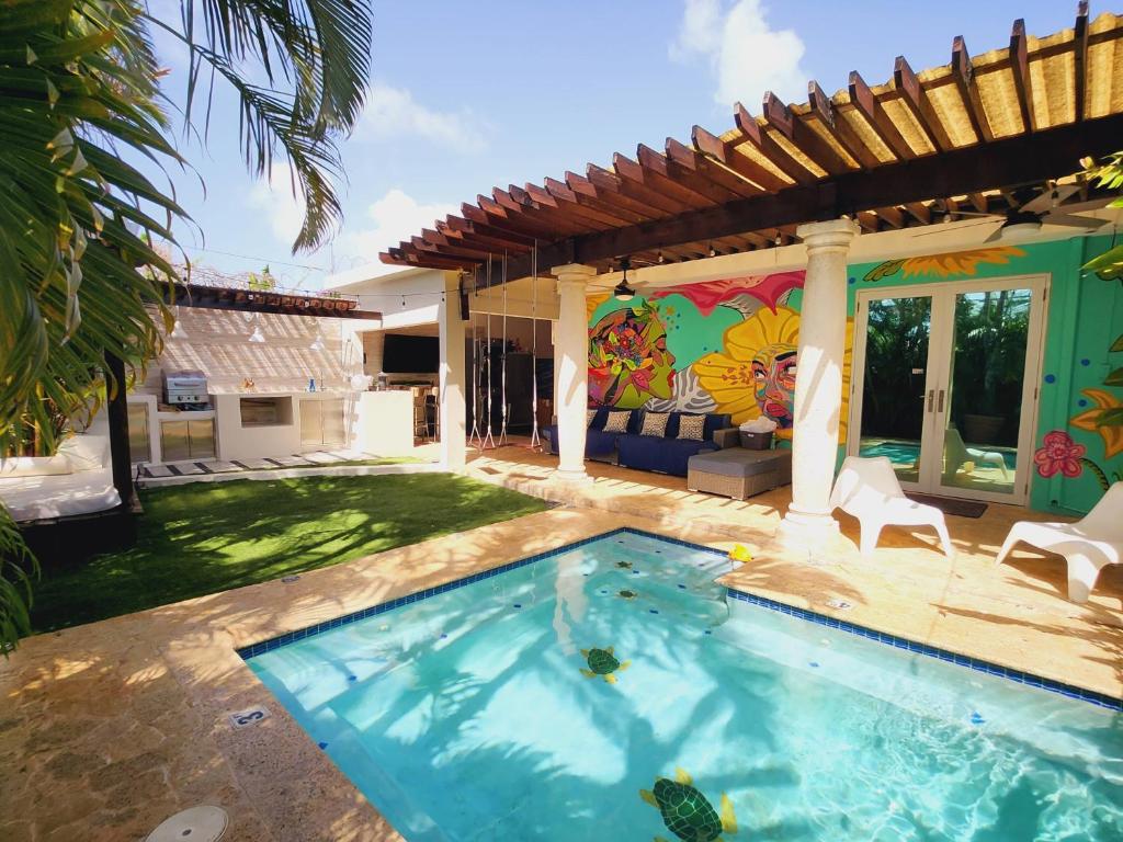 Relaxing Oasis With Pool And Cabana - Puerto Rico