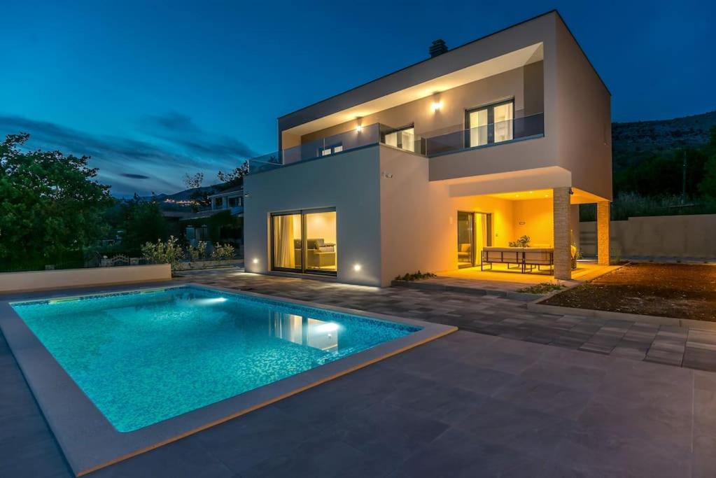 Luxury Villa Oriolus, Private Pool Jacuzzi, Split - Dugi Rat