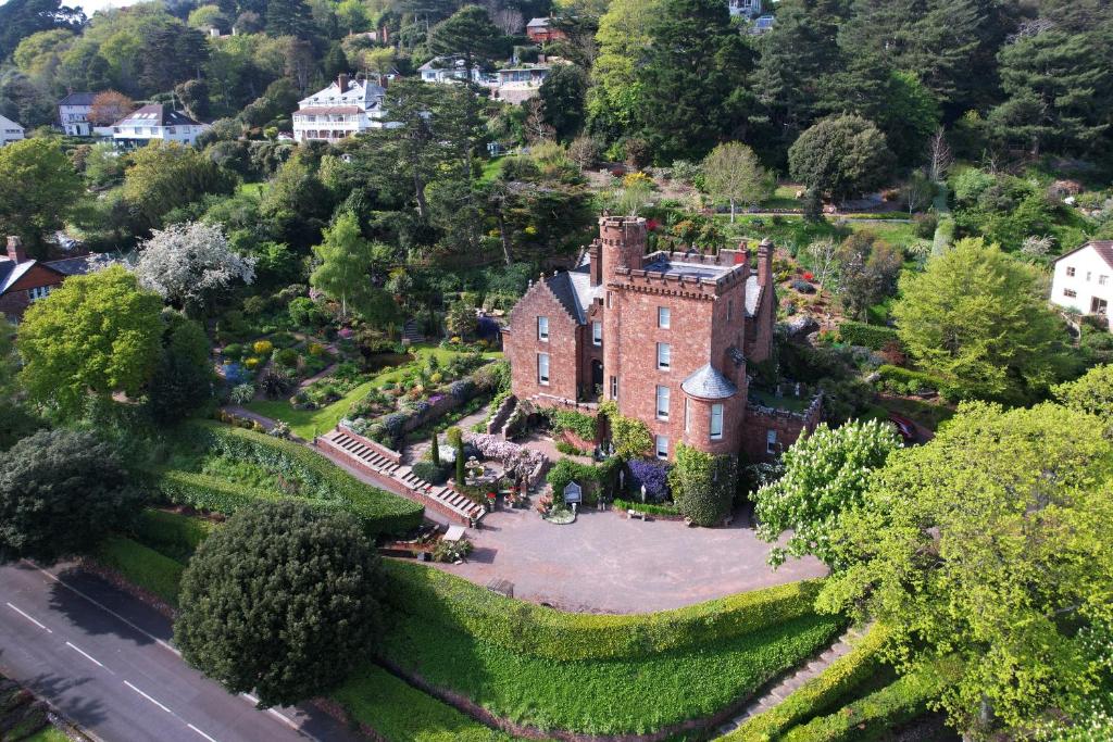 Elgin Tower Apartment - National Trust - Dunster Castle and Watermill