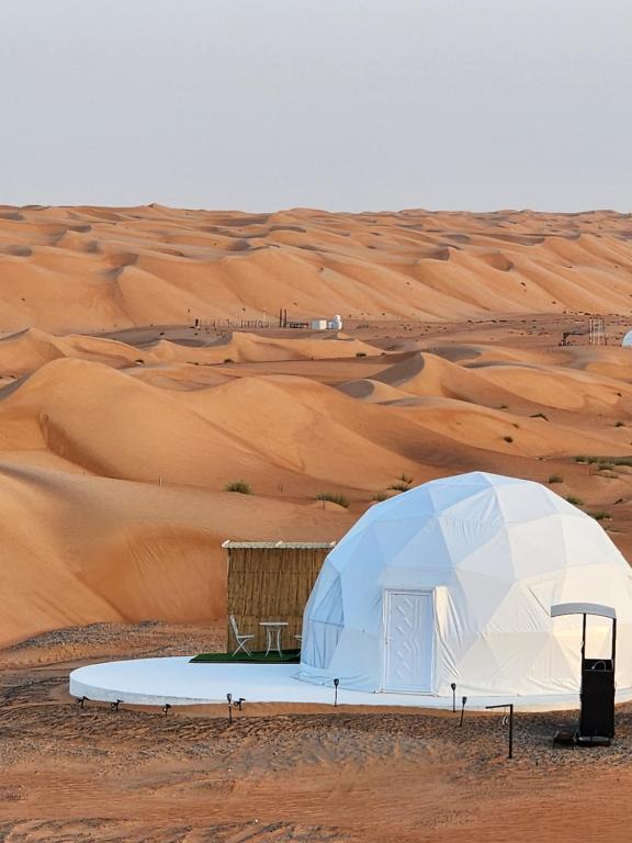 Bubbles Domes Private Cmp - Oman