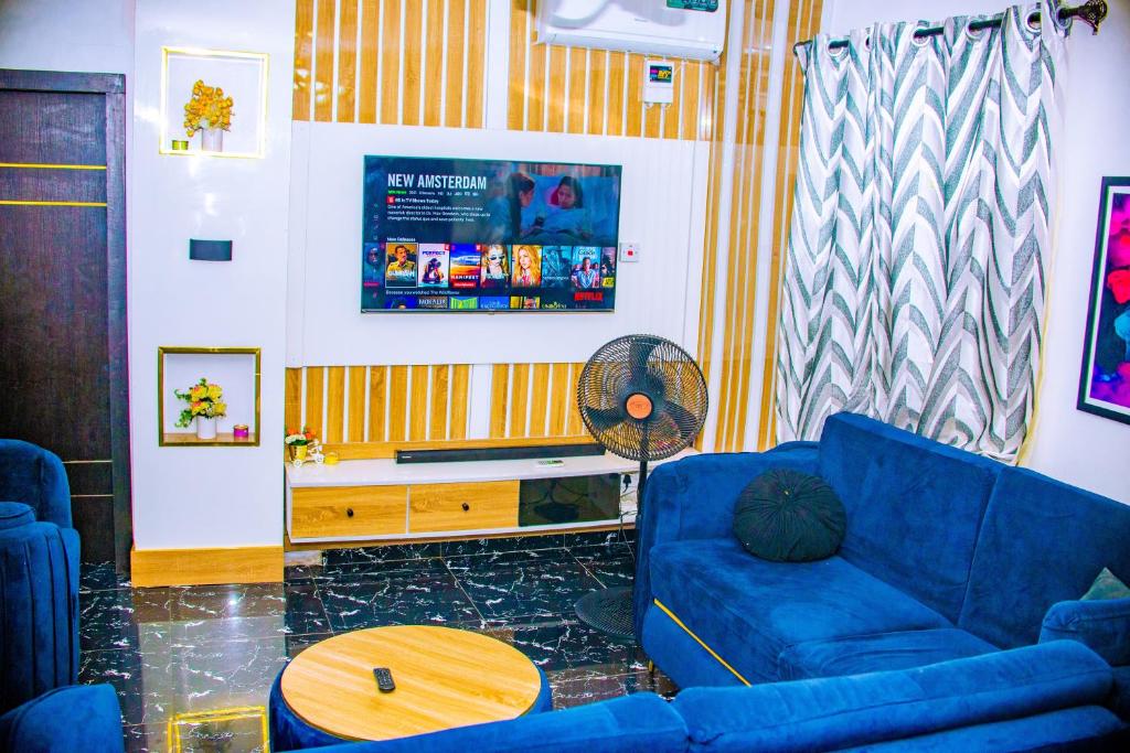 Homey 2-bed-apt 24hrs Power & Unlimited Internet Access - Nigeria