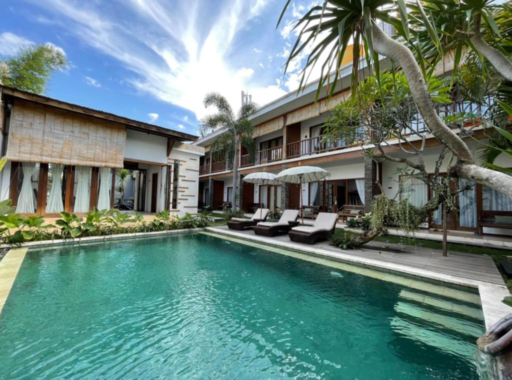 Balcony Living Apartment - Bali