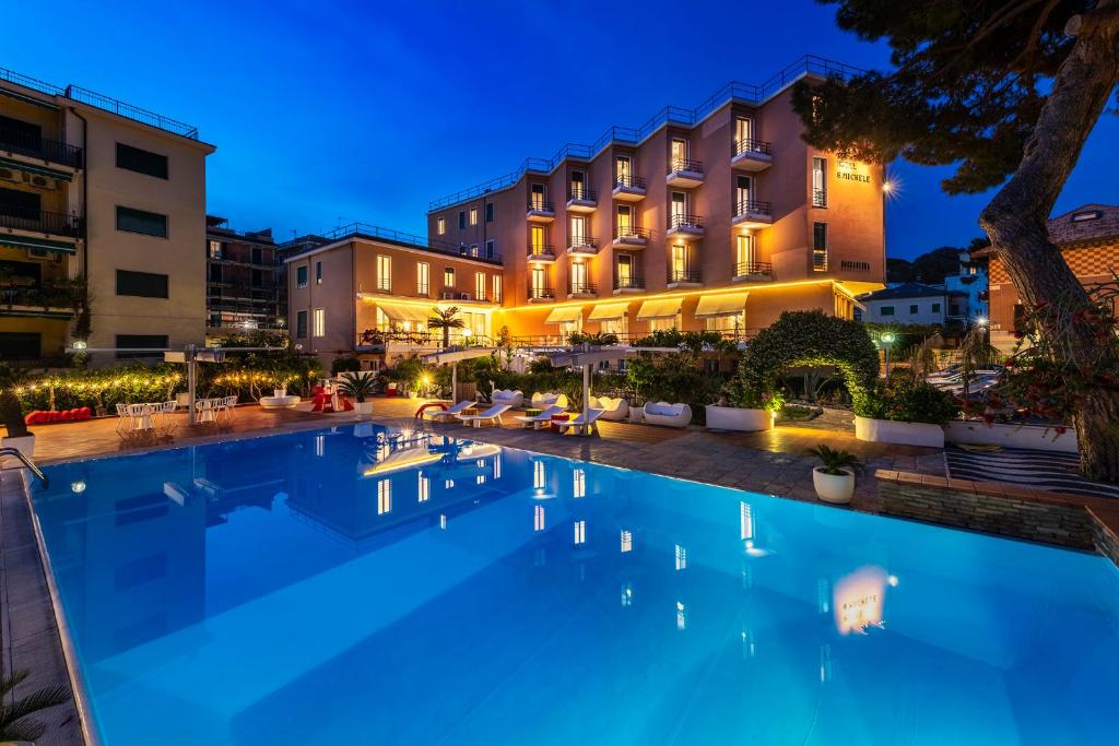 Hotel San Michele - Savona, SV, Italia