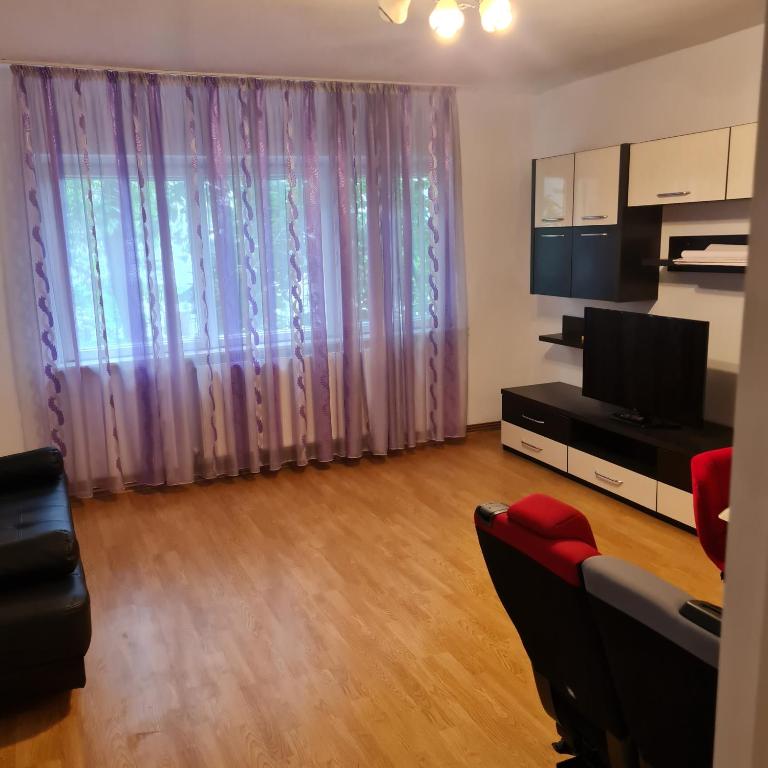 Apartament 2 Camere - Pitești / 2-rooms Apartment - Pitești - Județul Olt