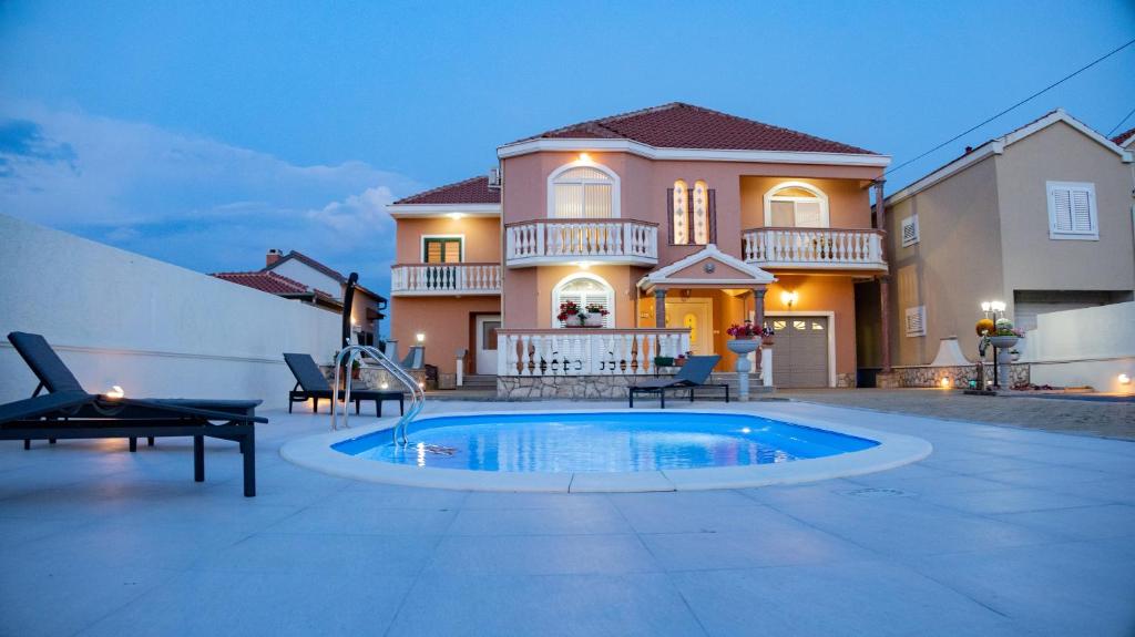Booking Zaton Villa Martinova Holiday House With Swimming Pool - Zaton
