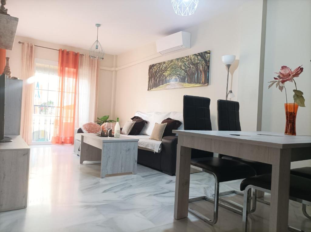 Precioso Apartamento Con Piscina Y Garaje - Torrox Costa