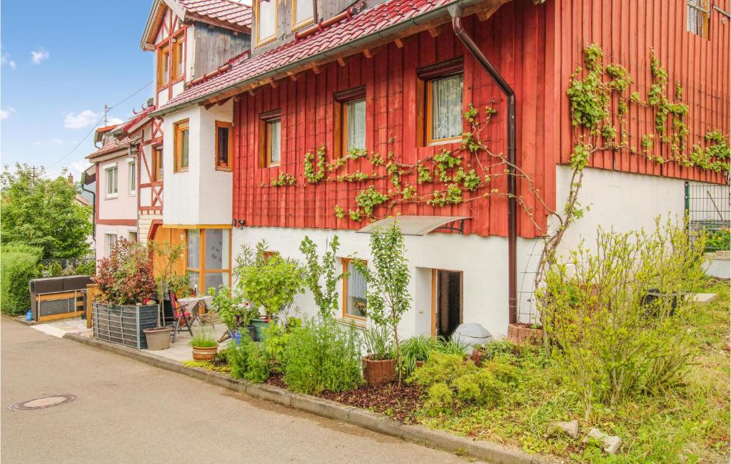 Stunning Apartment In Deggingen With Wifi And 1 Bedrooms - Laichingen