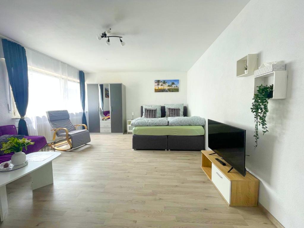 Perfekte 1,5 Wohnung Zentral In Leonberg Gegenüber Einkaufzentrum - Renningen