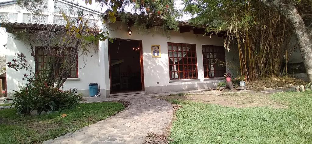 Casa De Descanso Familiar Panajachel - Guatemala