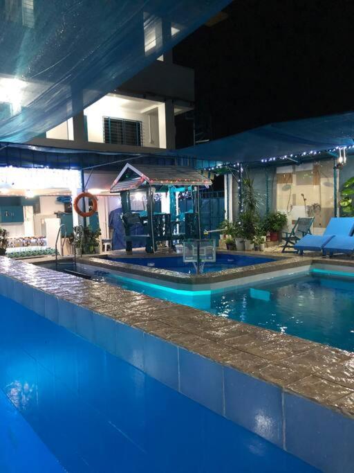Angzia Private Pool & Resort Calamba - Cabuyao