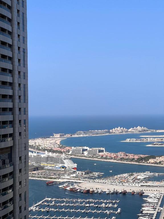 A C Pearl Holiday Homes - Marina & Sea View 3 bedrooms Apartment - Emirados Árabes Unidos