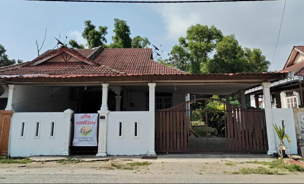 Syah Homestay - Kuala Dungun