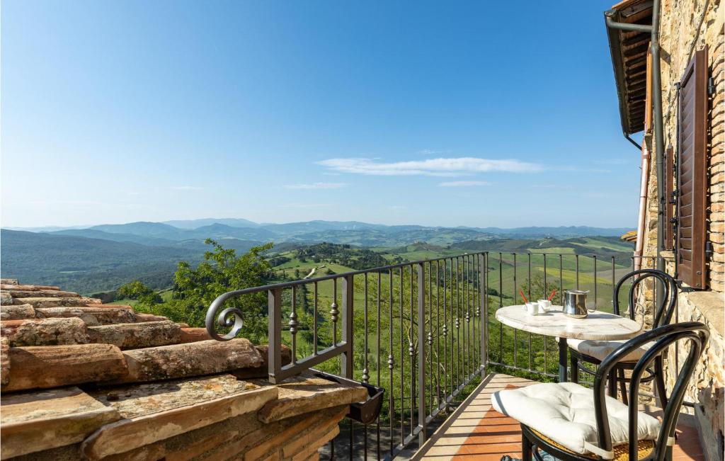 Awesome Home In Mazzolla With 3 Bedrooms And Wifi - Volterra
