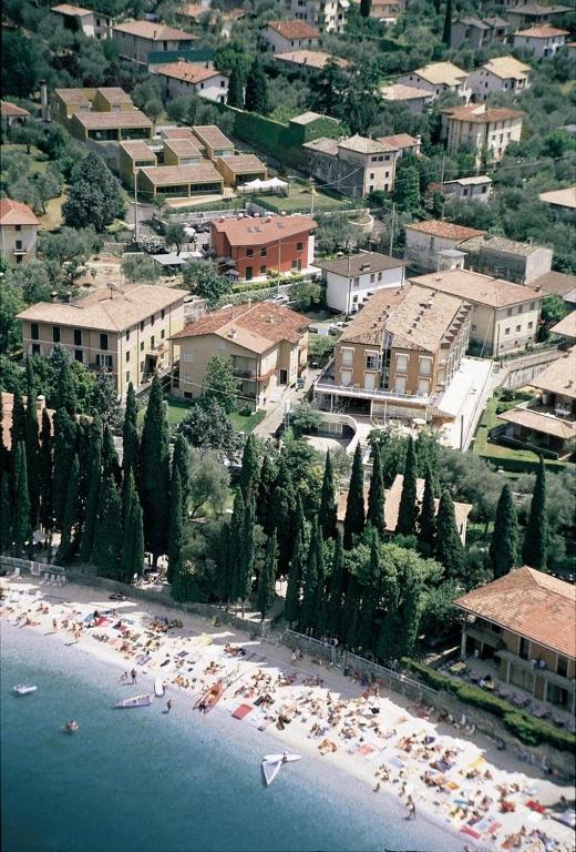 Hotel Astoria - Gardone Riviera