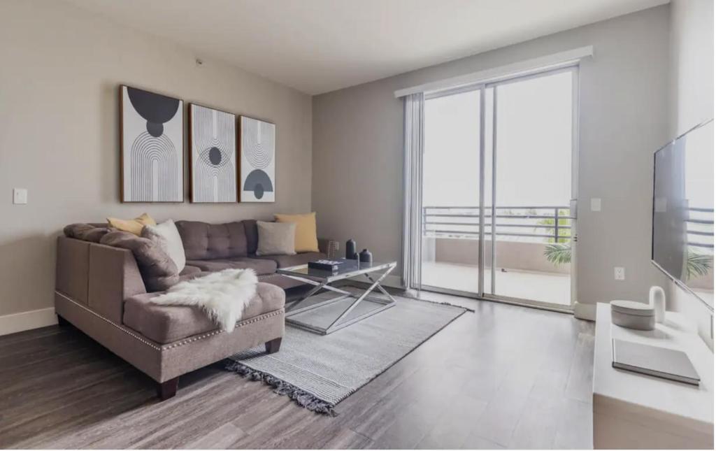 Modern Lux 2 Bedroom In The Heart Of Santa Monica! - Pacific Palisades - Los Angeles