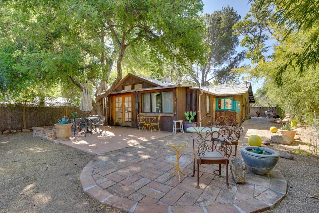 Patagonia Cottage With Patio And Yard Walk To Town! - Patagonia, AZ