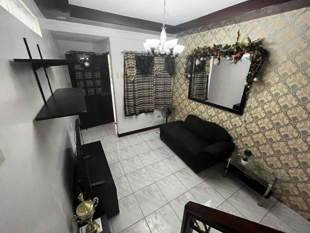 House For Rent In Laspinas - Las Piñas