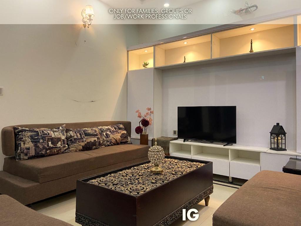 Furnished Luxury Holiday And Vacation Home - Lahore