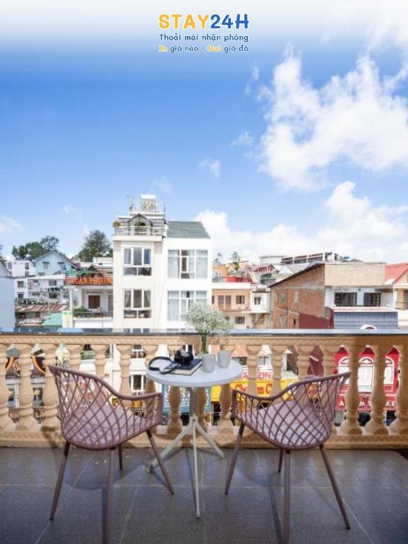 The Hotel Is The Boutique Hotel At Center Of Dalat - Dalat