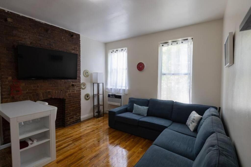 Warm 1-bedroom Apt In Manhattan - Union City, NJ