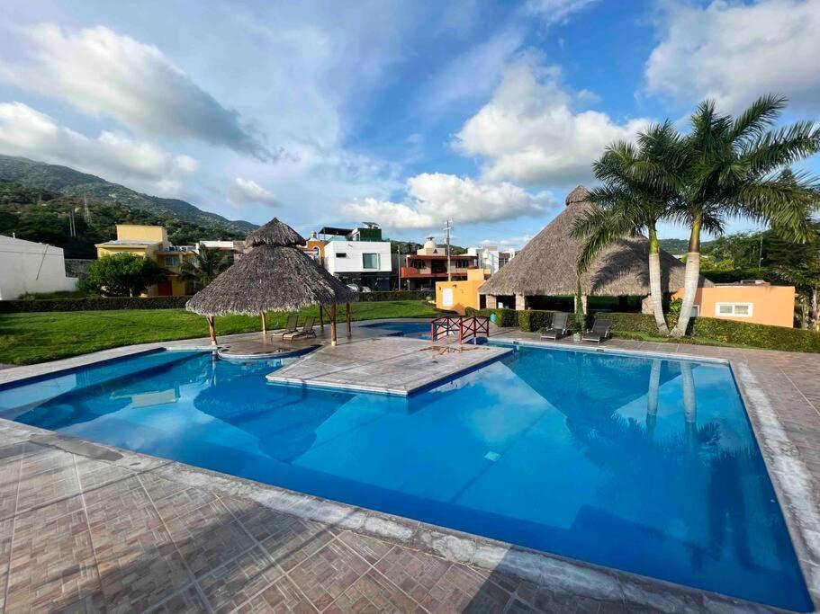 Casa Completa En Real Del Country Alberca Y Playa - Manzanillo, Colima, Mexico