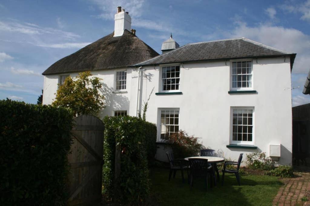 Travershes Holiday Cottage - Exmouth