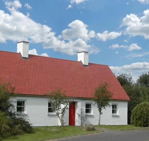 Longford Holidays Red Rose Self Catering Cottage - Longford