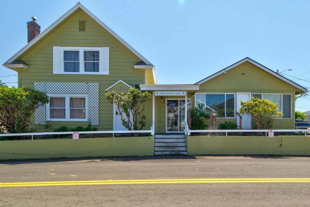 Terimore Lodging By The Sea - Oceanside, Oregon