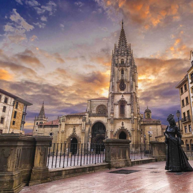 Casco Histórico-catedral Oviedo - Oviedo