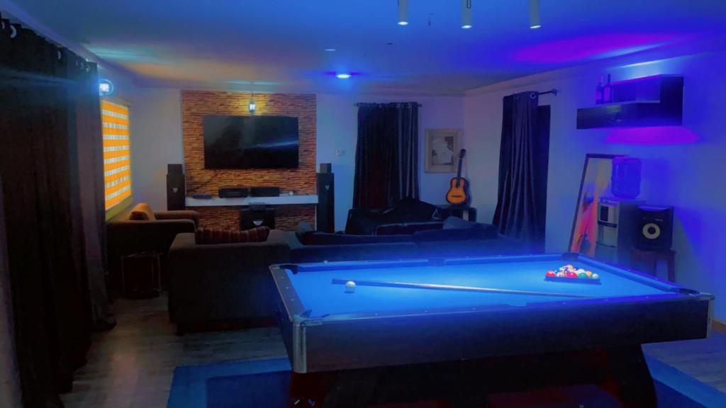 Maleeks Apartment Ikeja "Shared 2bedroom Apt, Individual Private Rooms And Baths" - Lagos, Nigeria