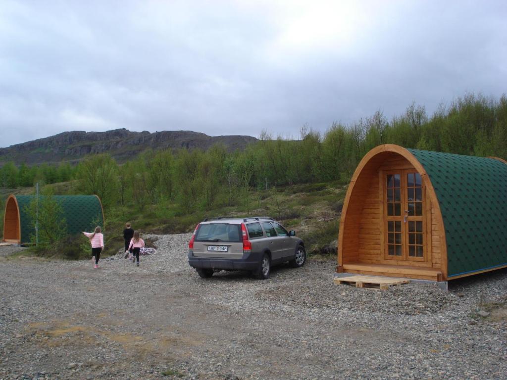 Vinland Camping Pods - Island