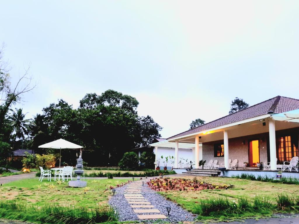 Villa Wodeyarmutt Tropical Luxury Living - Sringeri