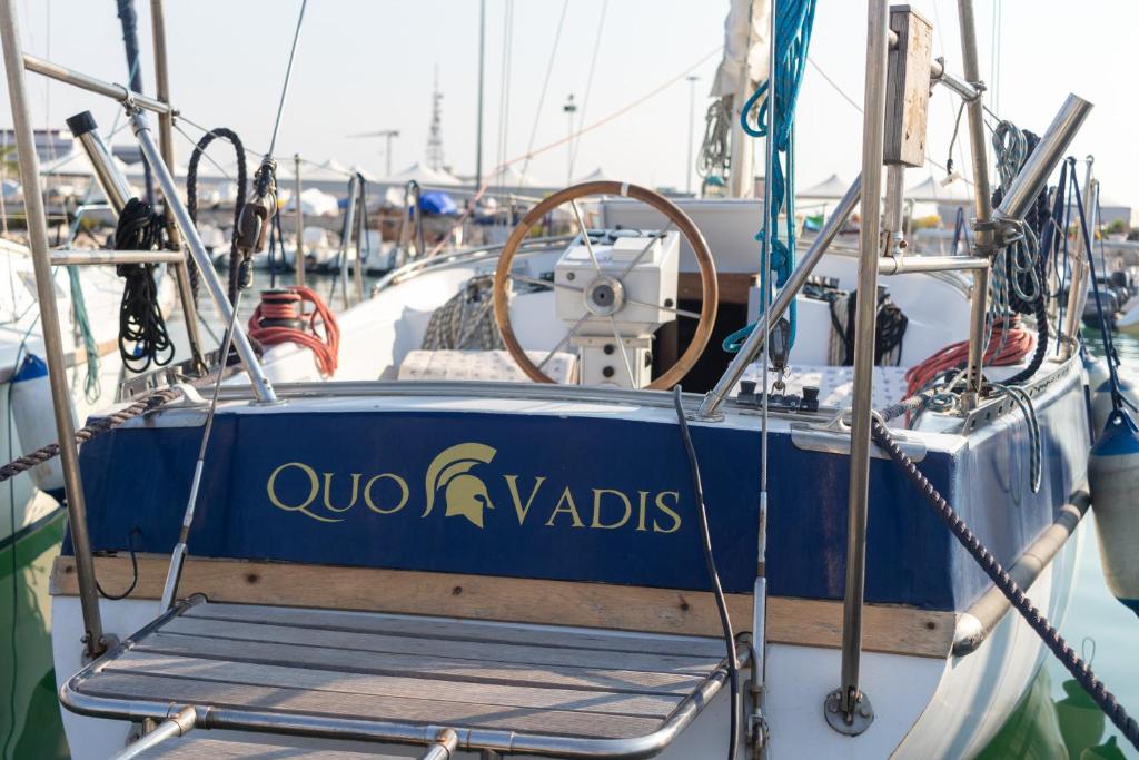 Quo Vadis Yacht - Bari