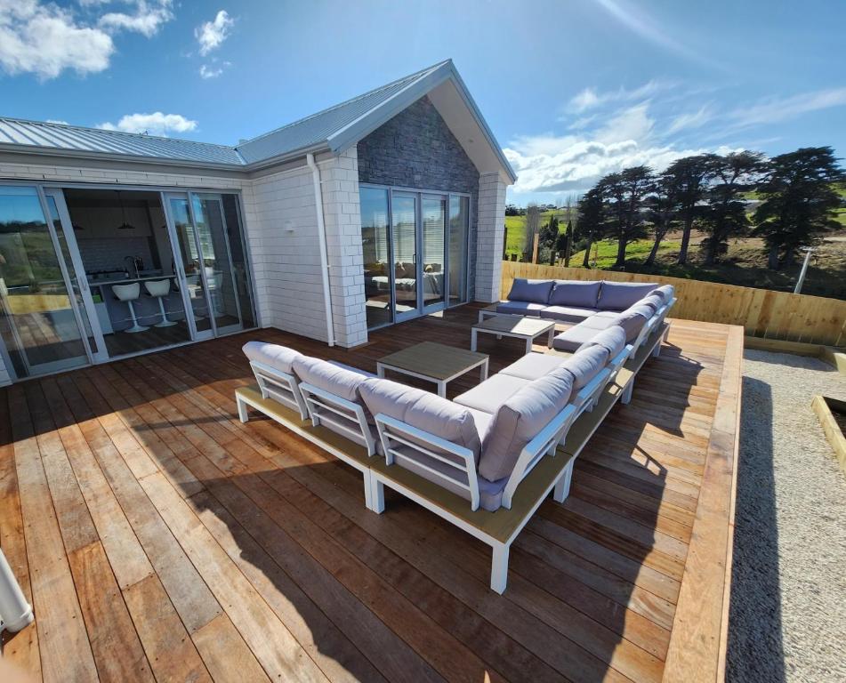 Brand New Holiday Home In Snells Beach - Puhoi