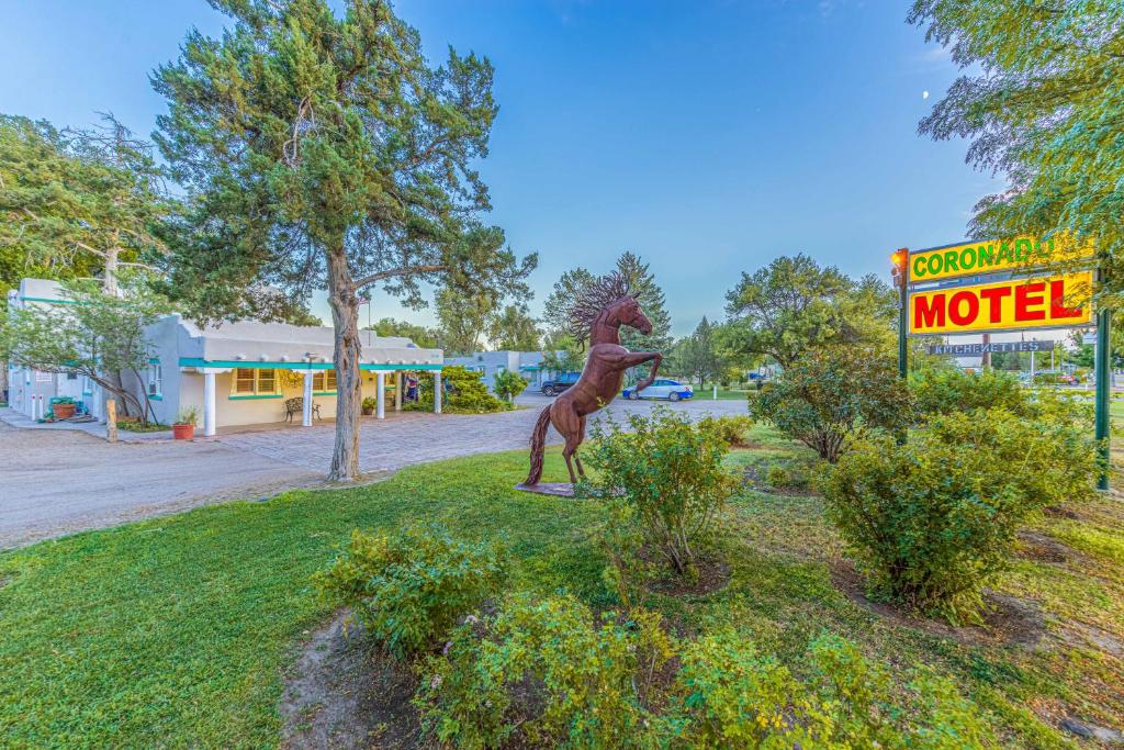 Cornado Motel -Nostalgic Adobe Motel- - City Park, Pueblo