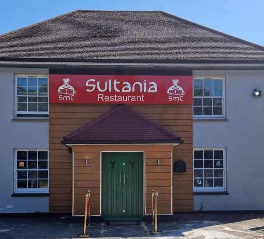Sultania Motel And Catering - Slough