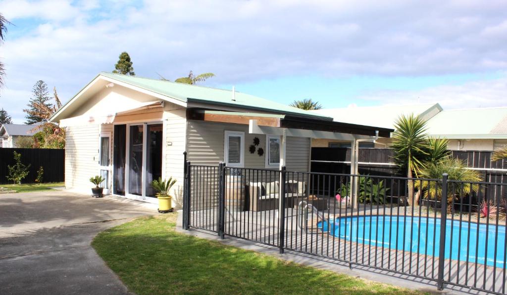 The Pool House Bed & Breakfast - Napier - 內皮爾