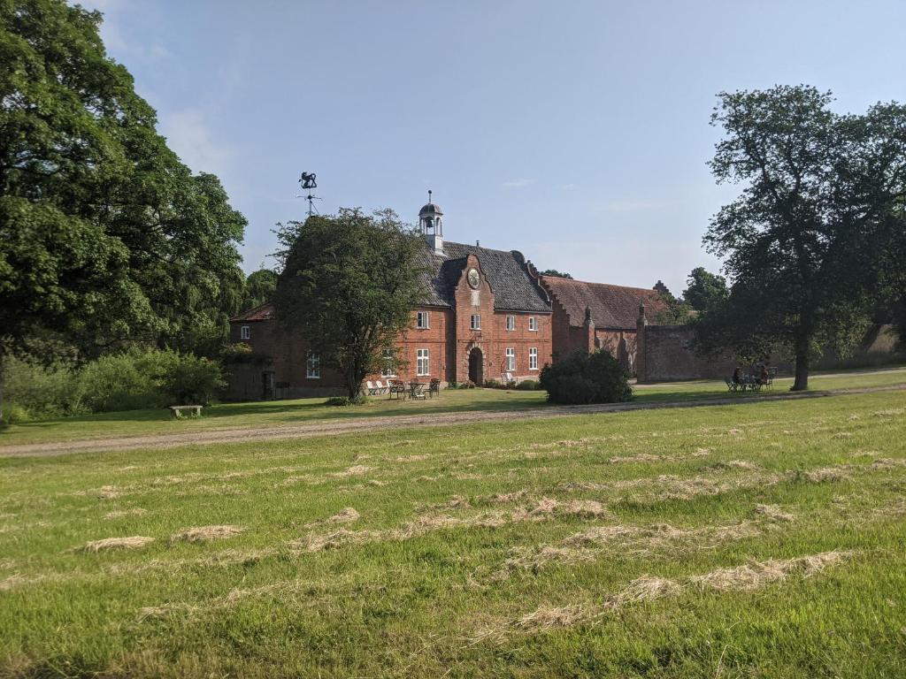 Spixworth Hall Cottages - Norfolk